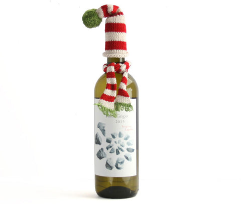 Wine Bottle Topper in Red